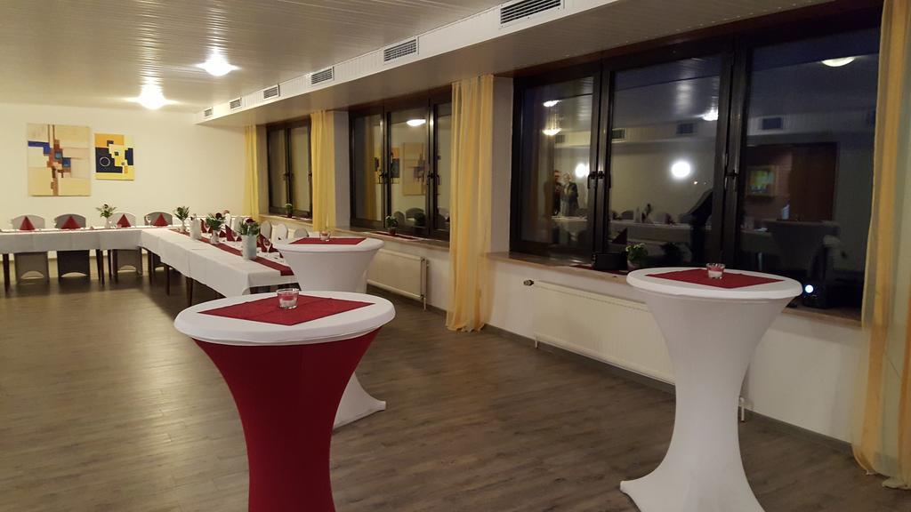 Hotel Restaurant Teichaue Адендорф Екстер'єр фото